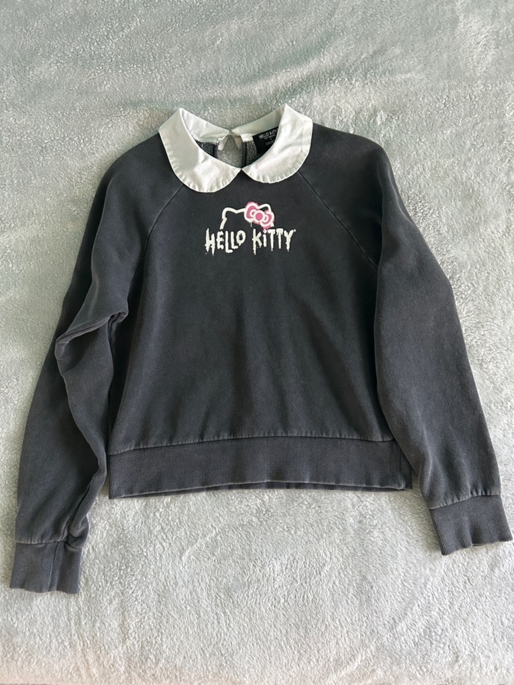 Hello Kitty and Friends Forever 21 Faded Black Crewneck Size S